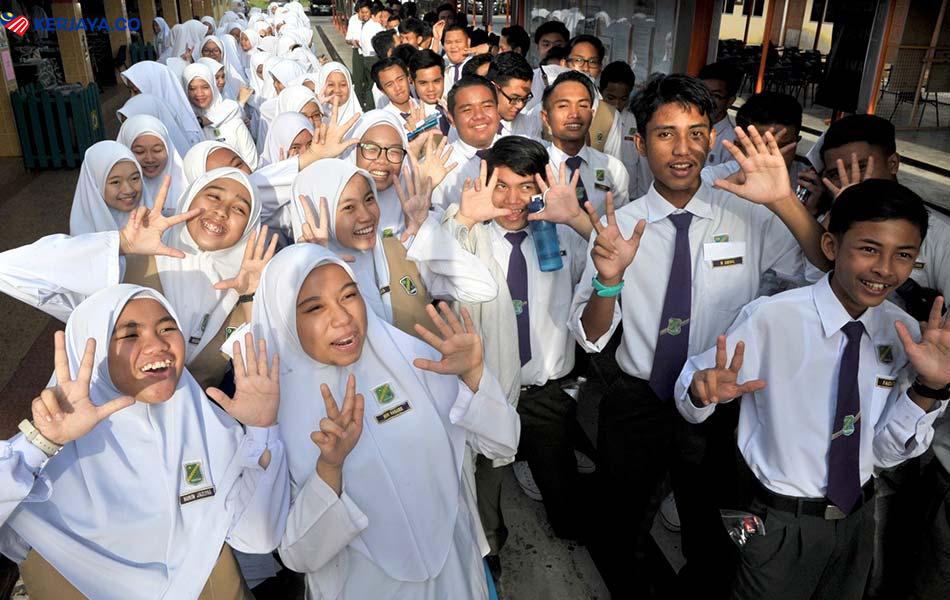 Skim Bantuan Persekolahan dan Kolej Vokasional Kebangsaan Veteran ATM