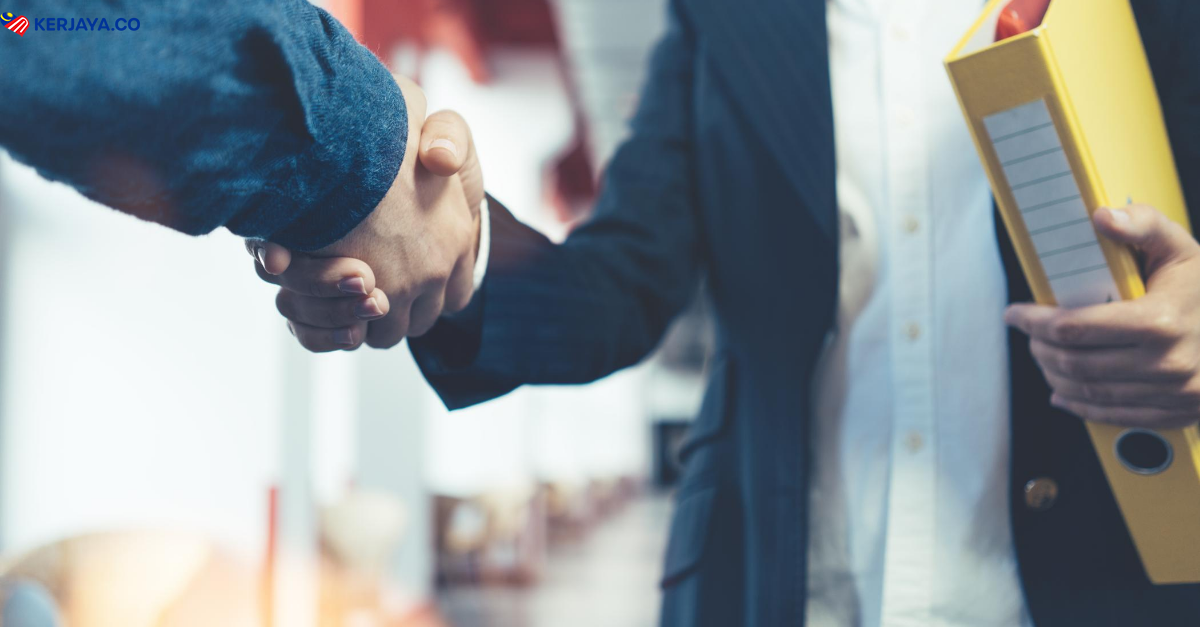 Ini 10 Body Language Yang Sesuai Anda Tonjolkan Ketika Interview. Rujuk Sini Dan Amalkan Ketika Temuduga Anda Nanti