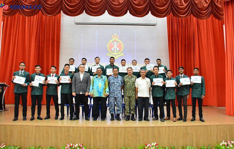 Kemasukan Tingkatan 4 Ke Maktab Tentera DiRaja Sesi 2021 Untuk Lelaki Sahaja. Semak Syarat Kemasukan Disini